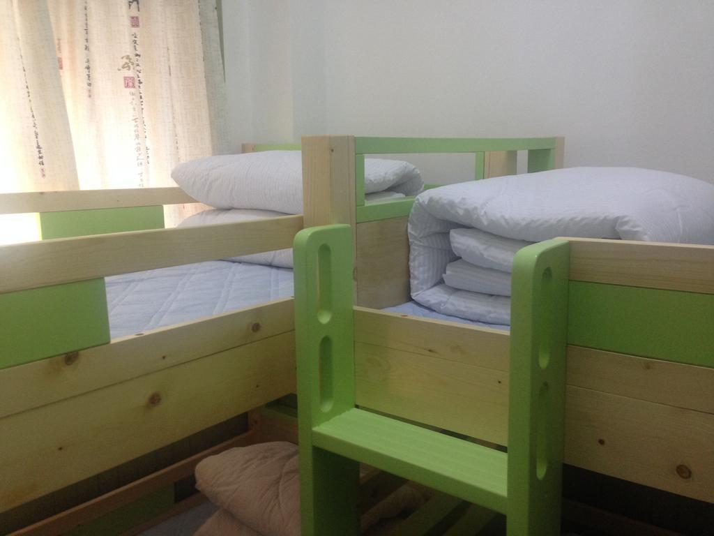 No.2 Haiguan Hutong Youth Hostel Тяньцзинь Номер фото